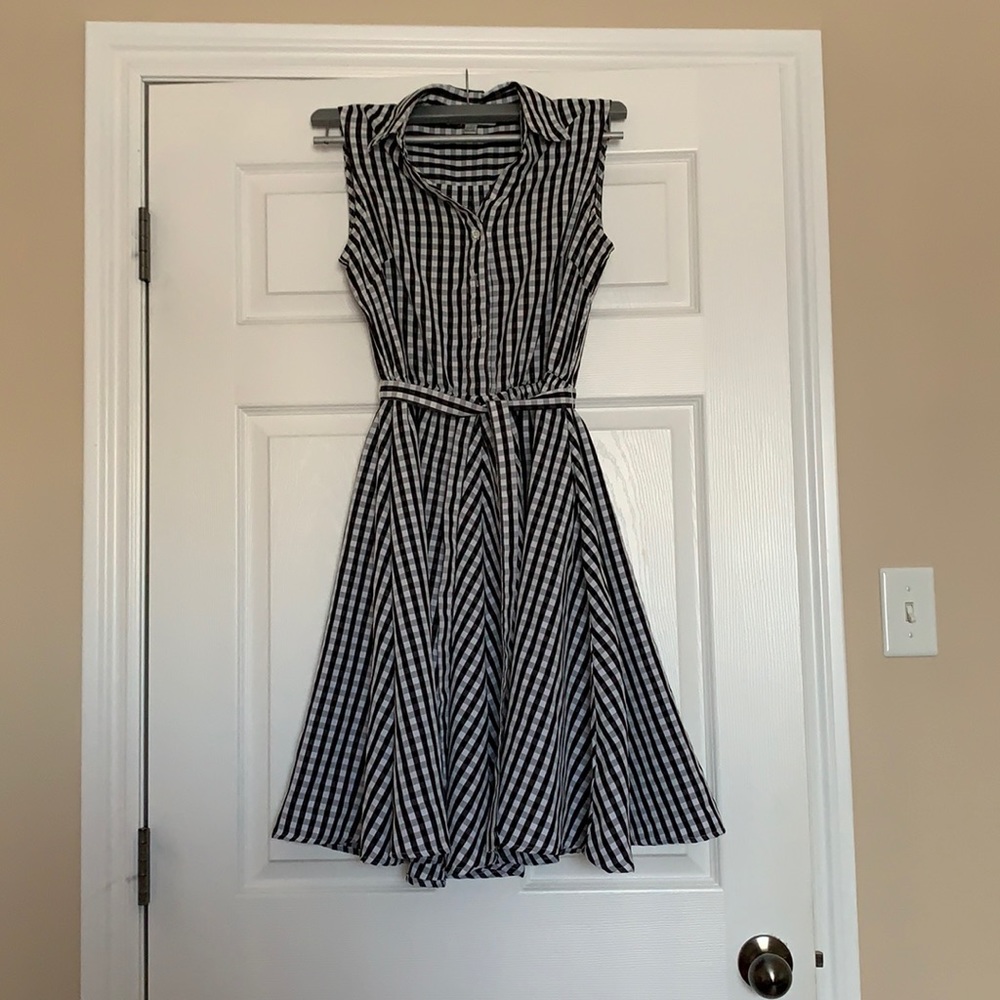 Black and white dress